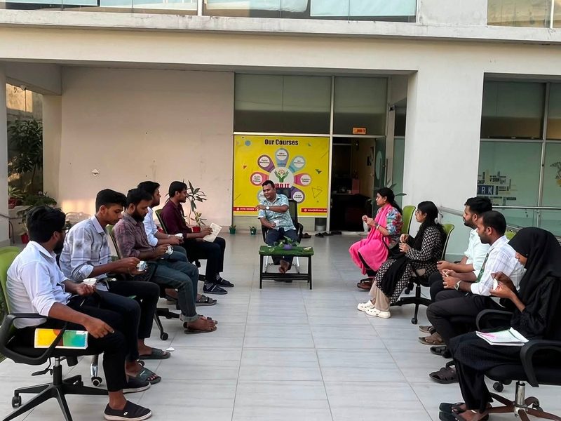 রাজশাহী হাই-টেক পার্কের প্রাকৃতিক পরিবেশে JBDIT টিমের কর্পোরেট আউটডোর মিটিং