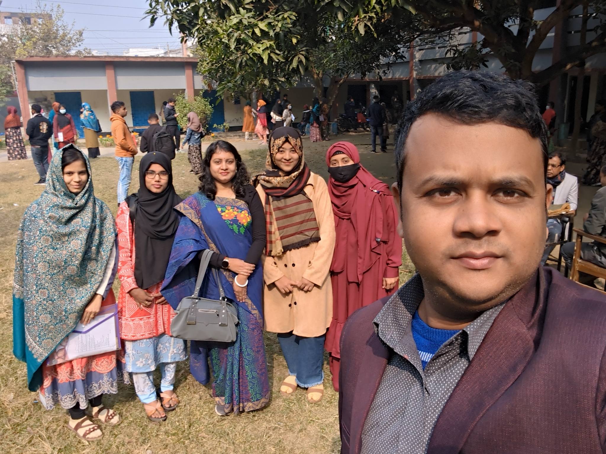 বাংলাদেশ কারিগরি বোর্ডের অধীনে কম্পিউটার অফিস এপ্লিকেশন পরীক্ষা শেষে ফটোসেশন